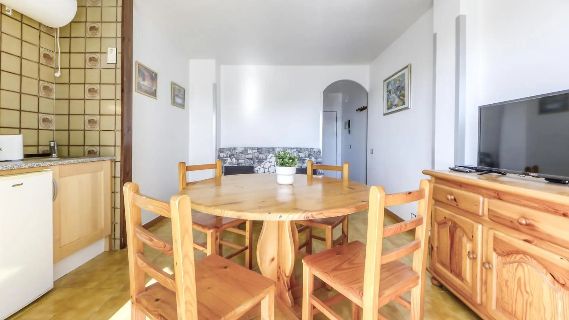 Apartment Ahinoa By Interhome Roses